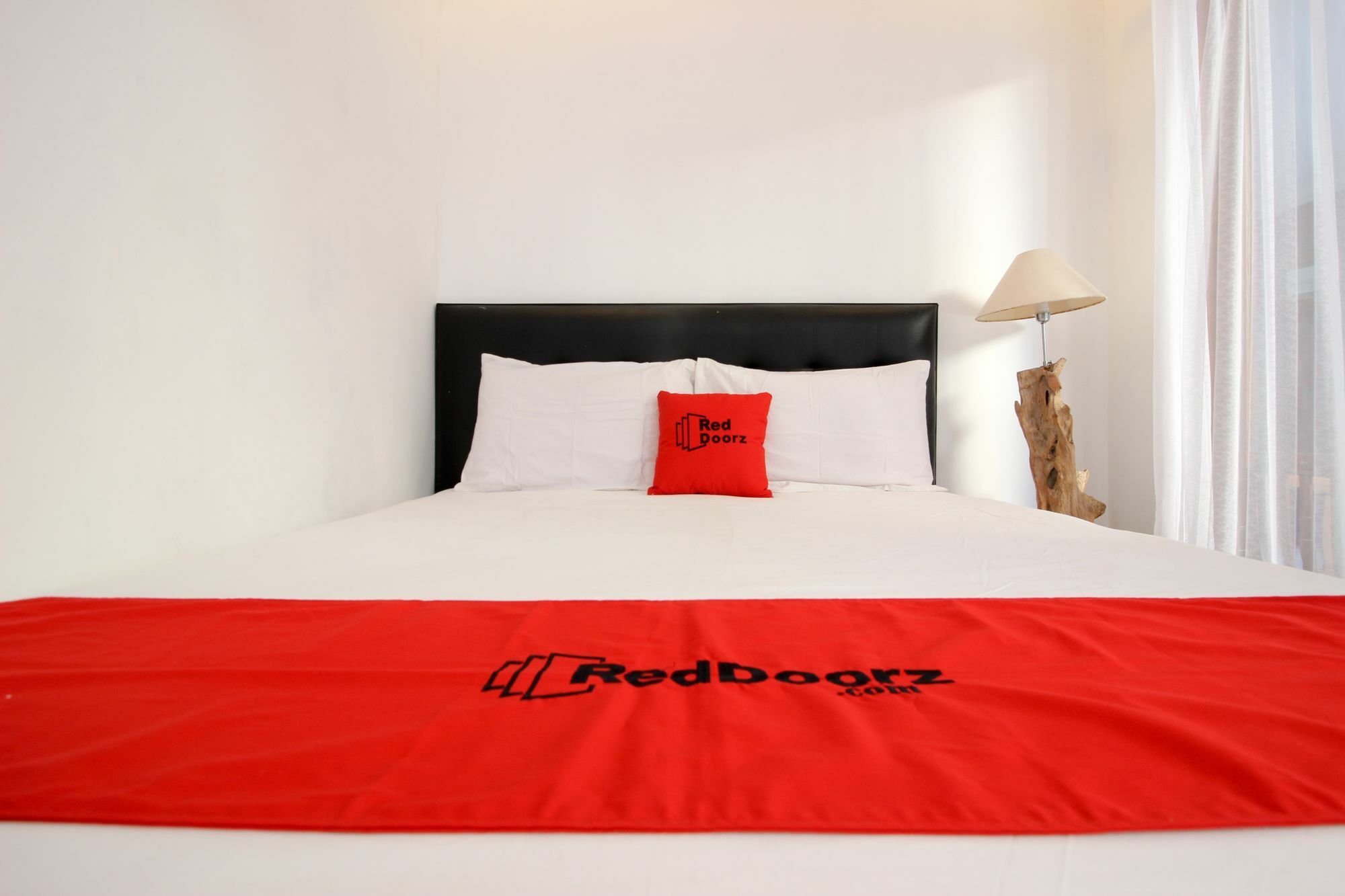 Reddoorz Plus @ Prawirotaman 3 Yogyakarta Kültér fotó
